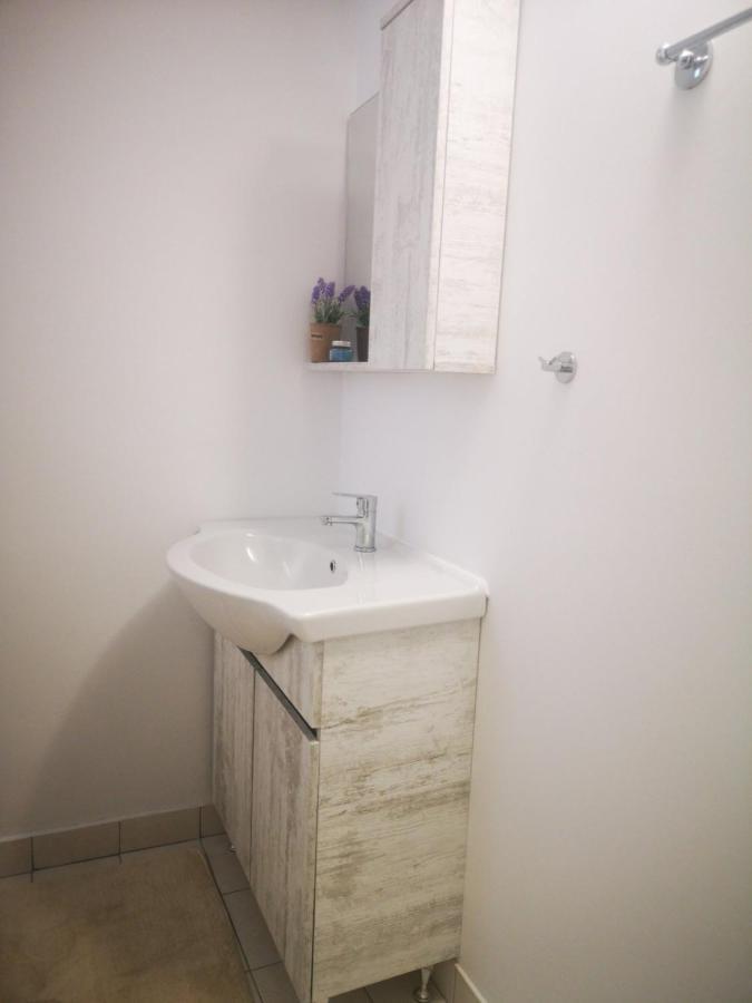 Explore Greece From Colorful City Centre Apartment Chalkís Extérieur photo